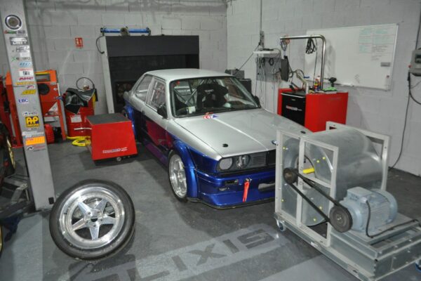 BMW E30 S38B38