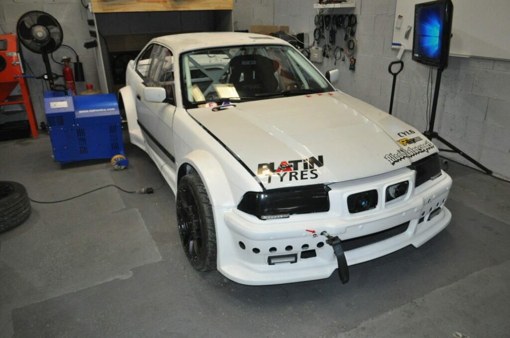 BMW E36 M5