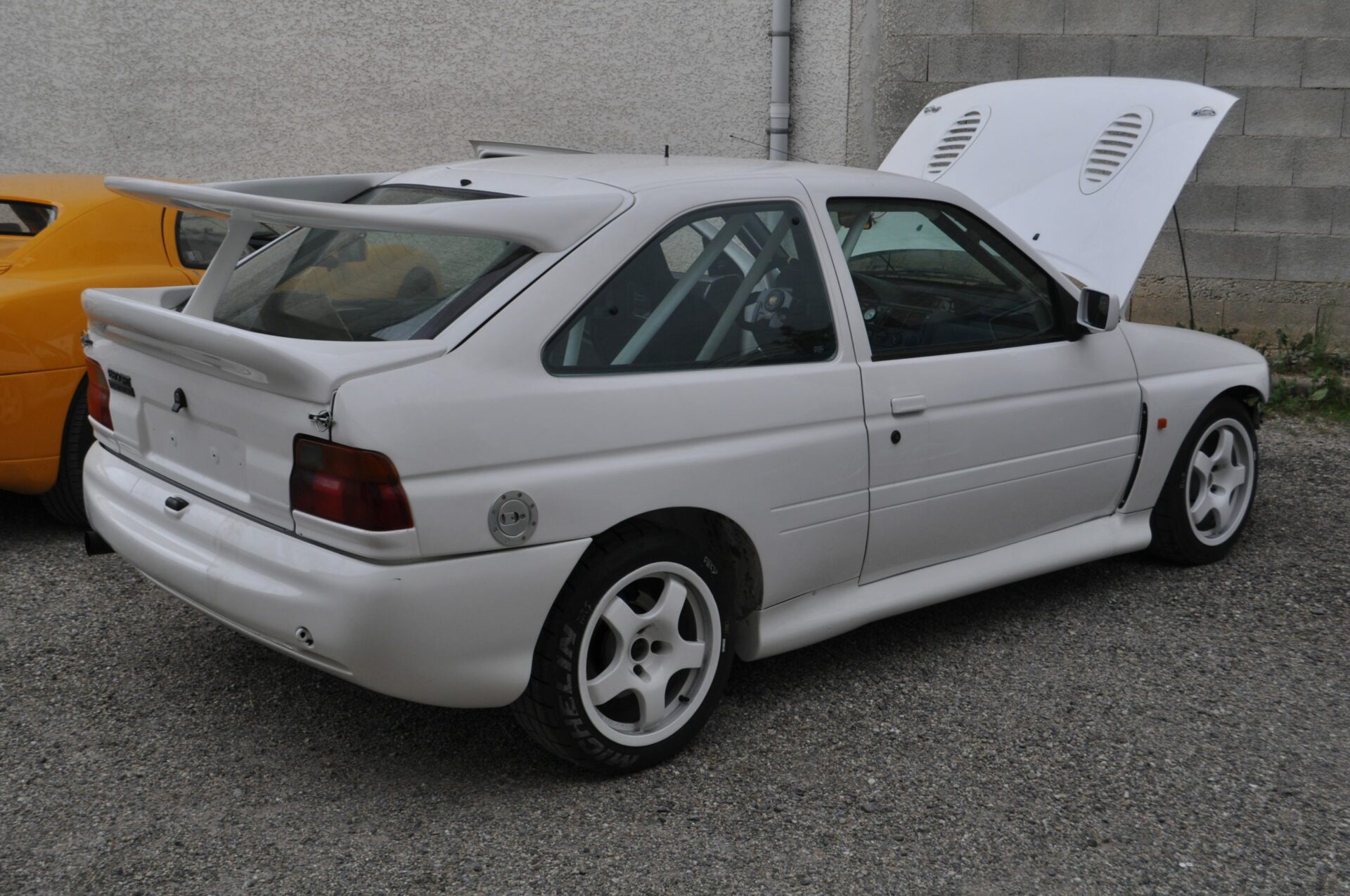 ford-escort-cosworth